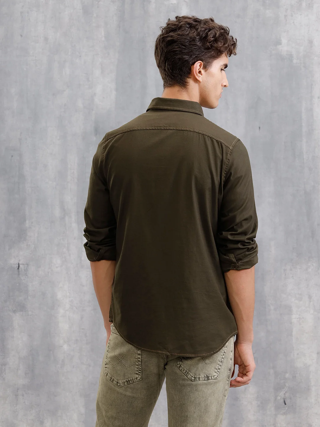 100% Cotton Enzyme Washed Regular Fit Shirt Wiht Contrast Stitch Line I Olive - Image 3