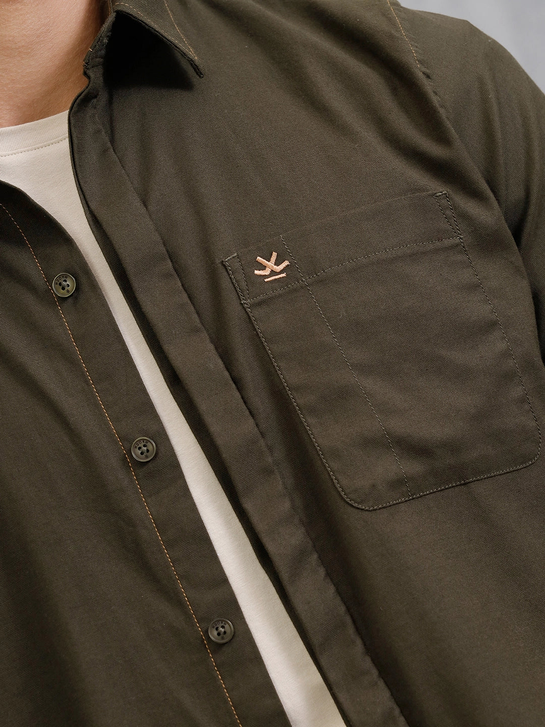 100% Cotton Enzyme Washed Regular Fit Shirt Wiht Contrast Stitch Line I Olive - Image 4