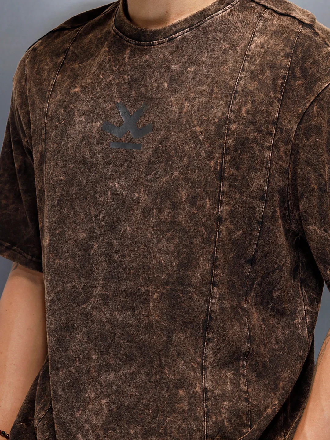 Acid Washed Oversized Fit Worgn Printed T-Shirt | Black - Image 4