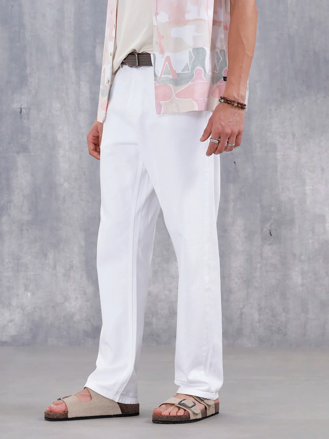 Anti-Fit Distressed Jeans | White - Image 4