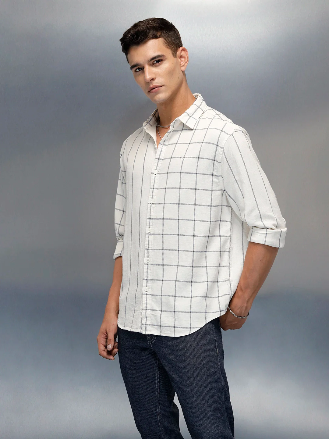 Asymmetrical Pattern Comfort Fit Men's Casual Shirt | White - Image 4