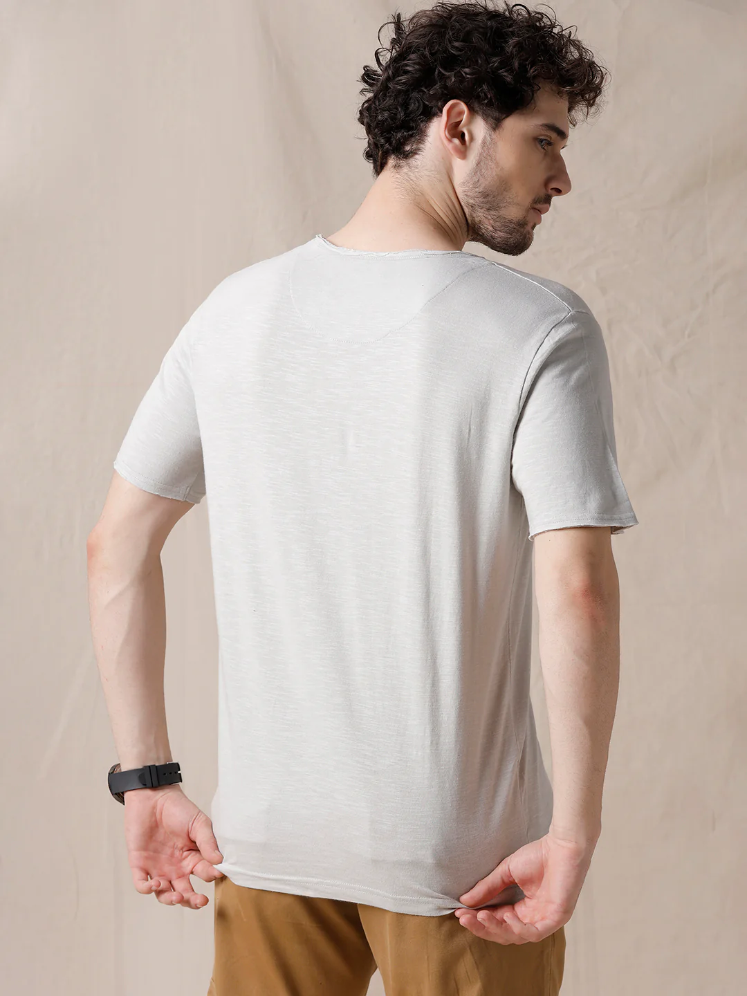 Bold Game Round Neck T-Shirt - Image 3