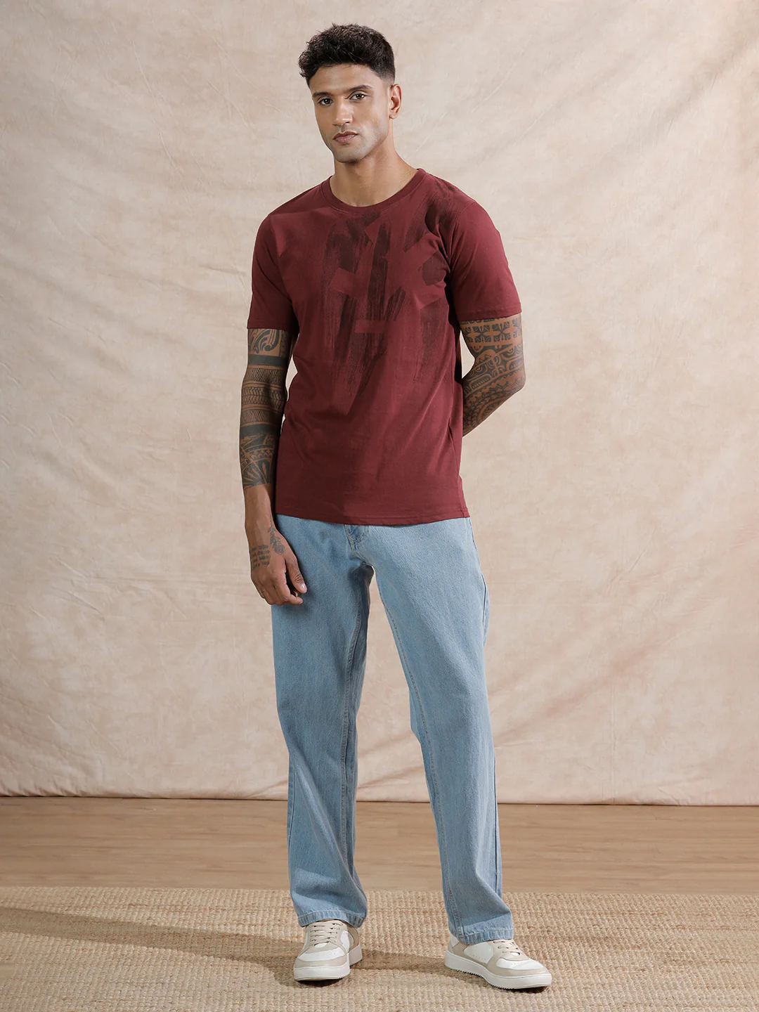 Brush Stroke Printed T-Shirt | Maroon - Image 2
