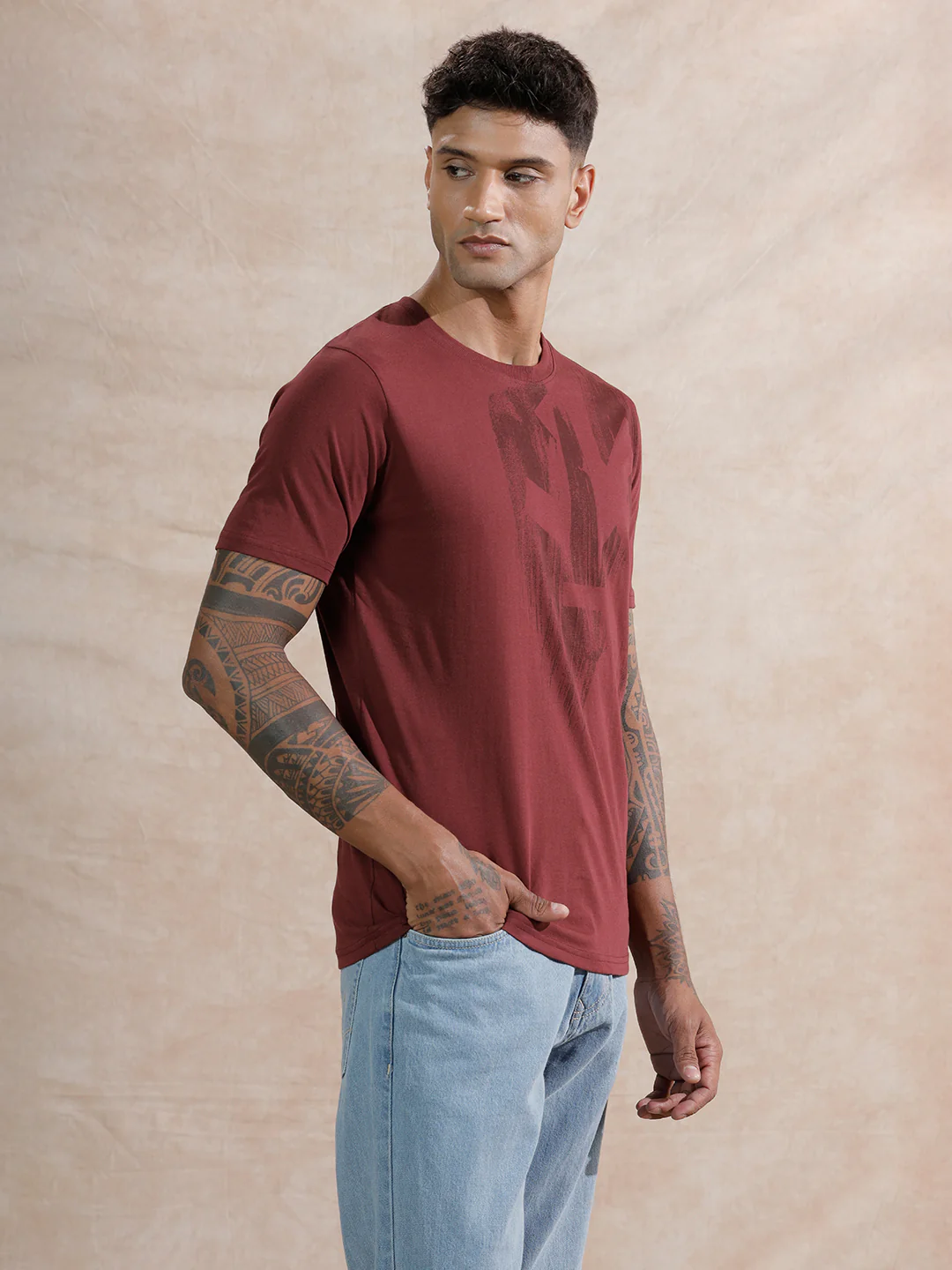 Brush Stroke Printed T-Shirt | Maroon - Image 4