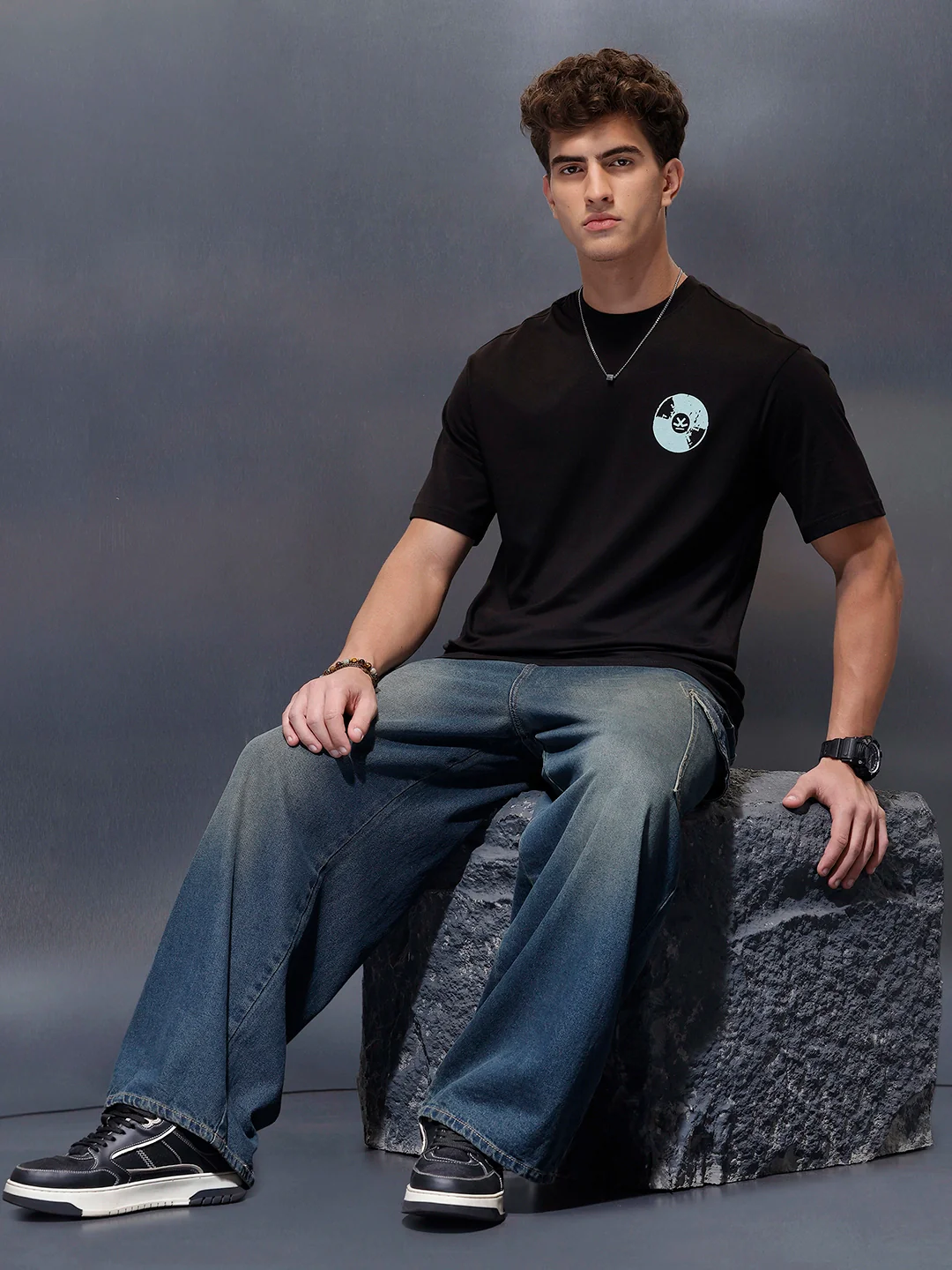 Casual Back Printed Oversized T-Shirt  | Black - Image 2