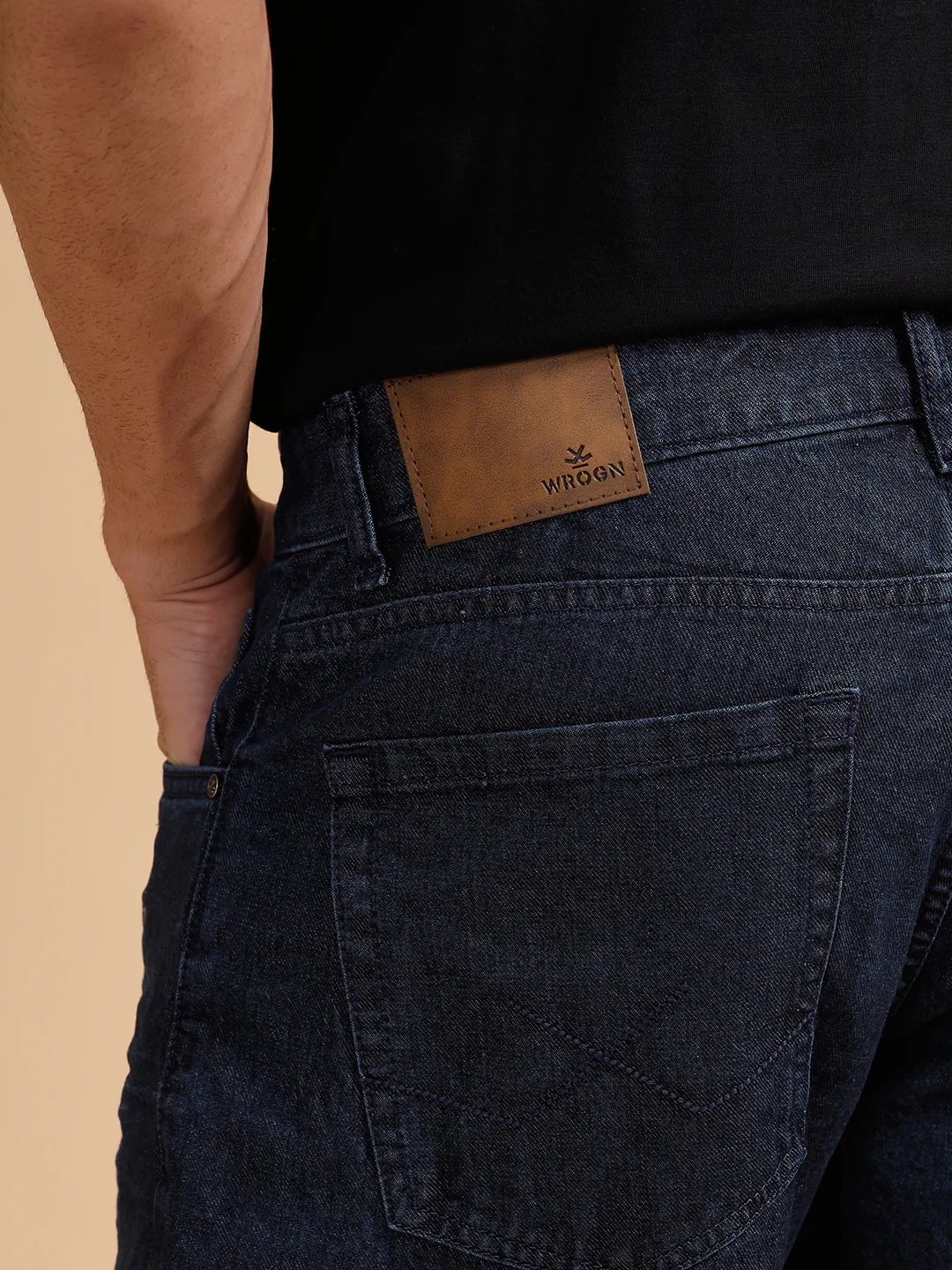 Light Fade Loose Fit Jeans | Dark Blue - Image 4
