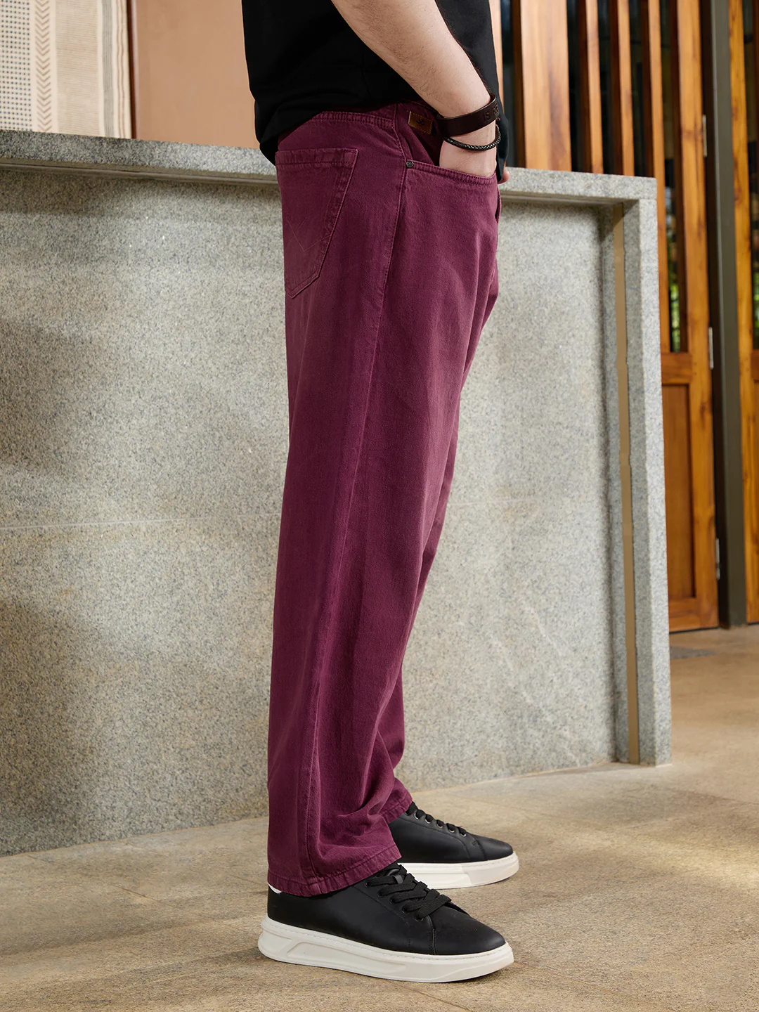 Casual Loose Fit Jeans | Maroon - Image 4