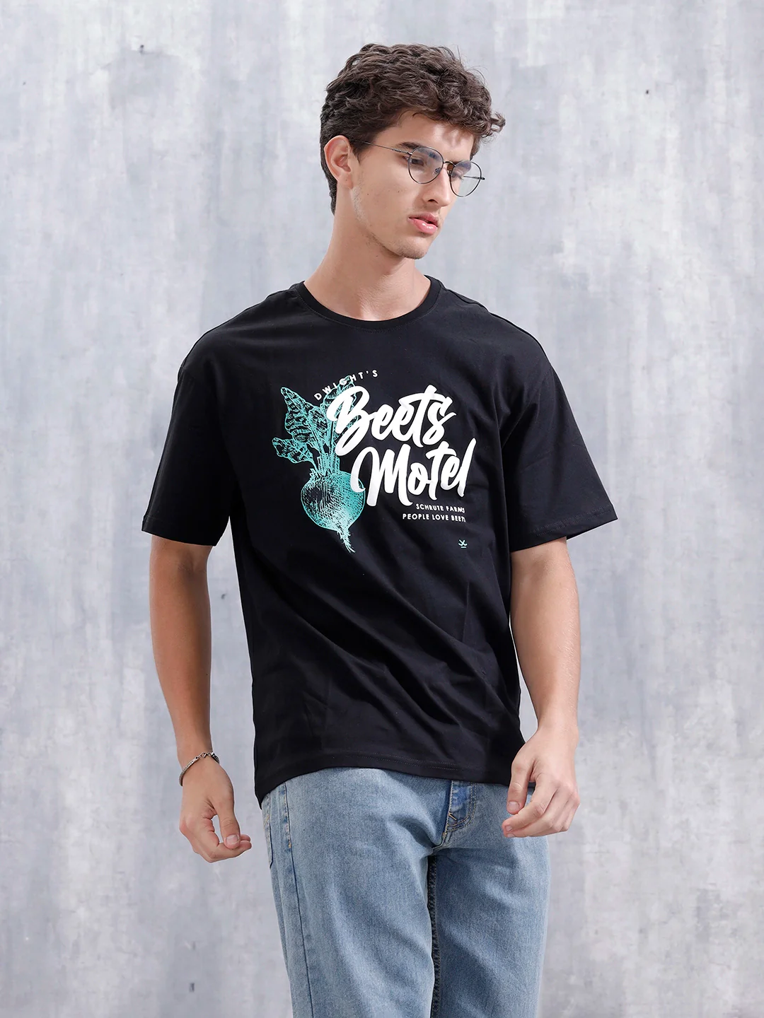Casual Men Oversized Fit Tee With Graphic | Black - Image 4