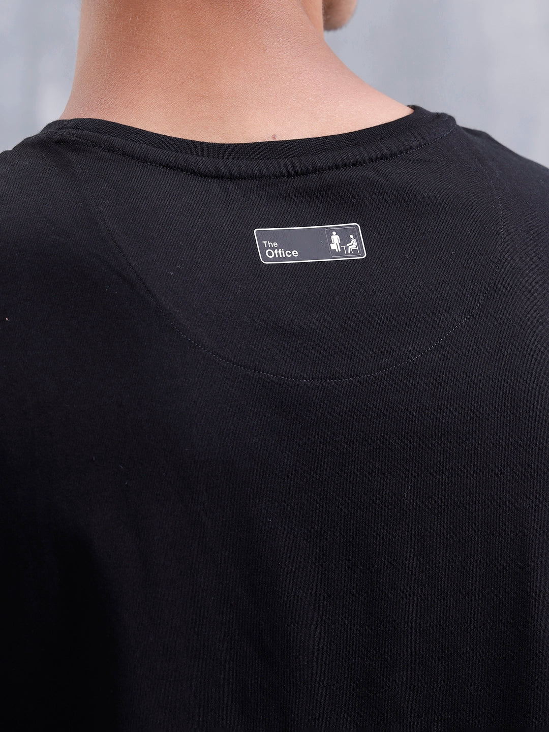 Casual Men Oversized Fit Tee With Graphic | Black - Image 5