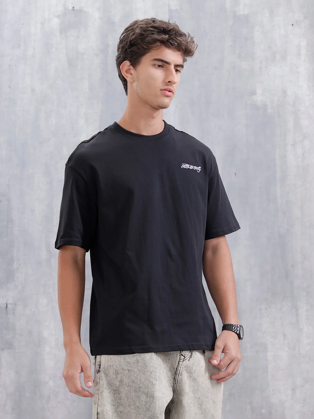 Casual Men Oversized Fit Tee With Graphic | Black - Image 4
