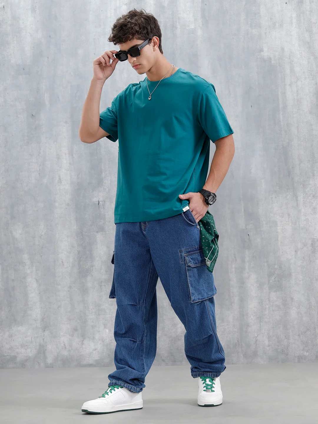 Casual Men Oversized Fit Tee With Graphic | Green - Image 2