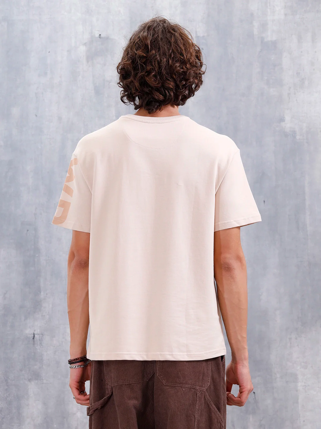 Casual Men Oversized Fit Tee With Typo Graphic | Beige - Image 3