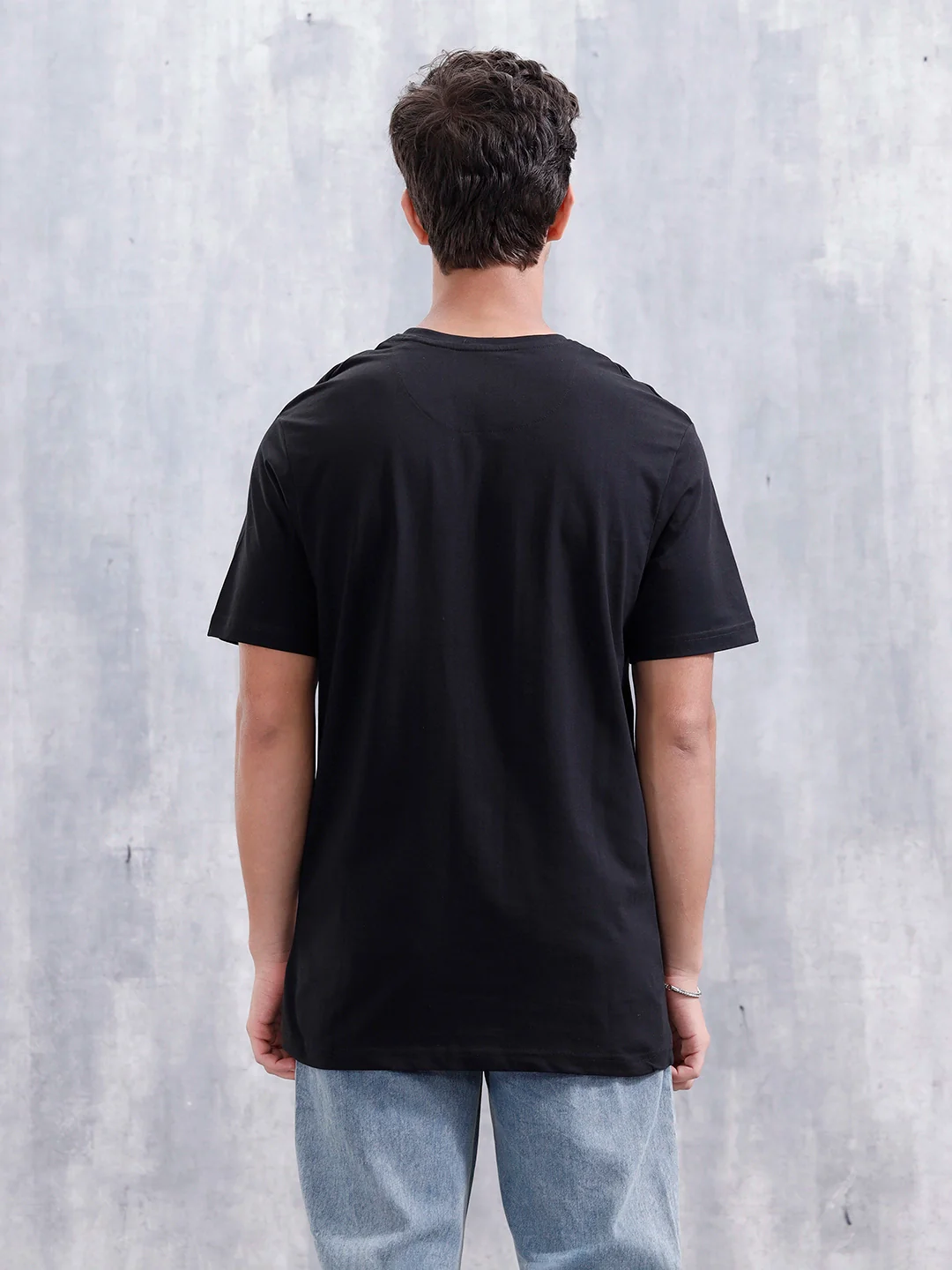 Casual Men’s Comfort Fit T-Shirt Featuring Popeye | Black - Image 3