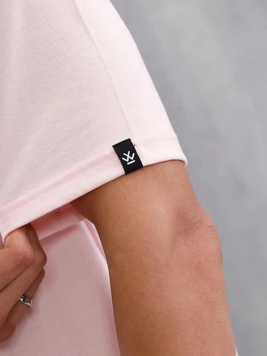 Casual Oversized Solid Tshirt With Branding |  Pink - Image 5