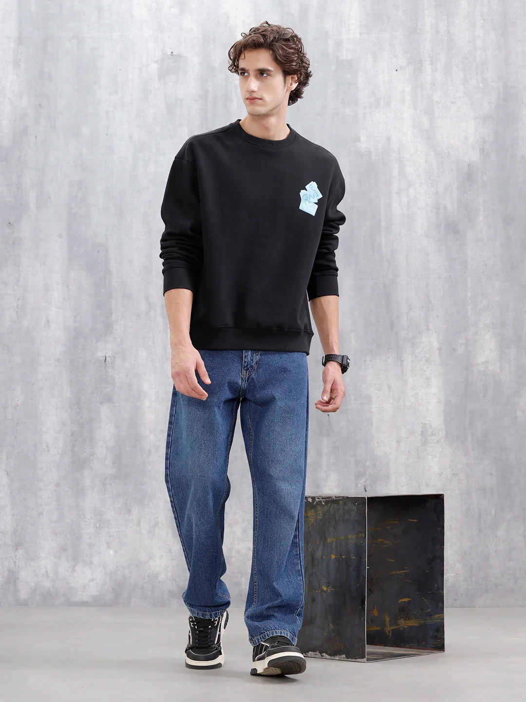 Casual Oversized Sweatshirt With Statement Graphic | Black - Image 3