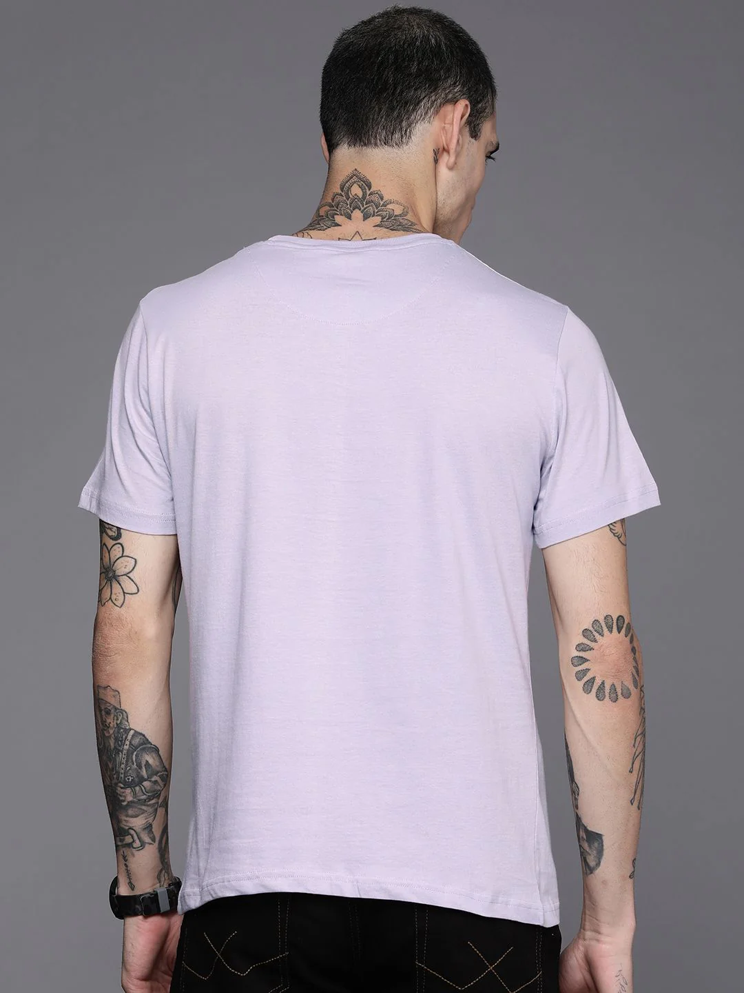 Chaos Printed Lavender T-Shirt - Image 4
