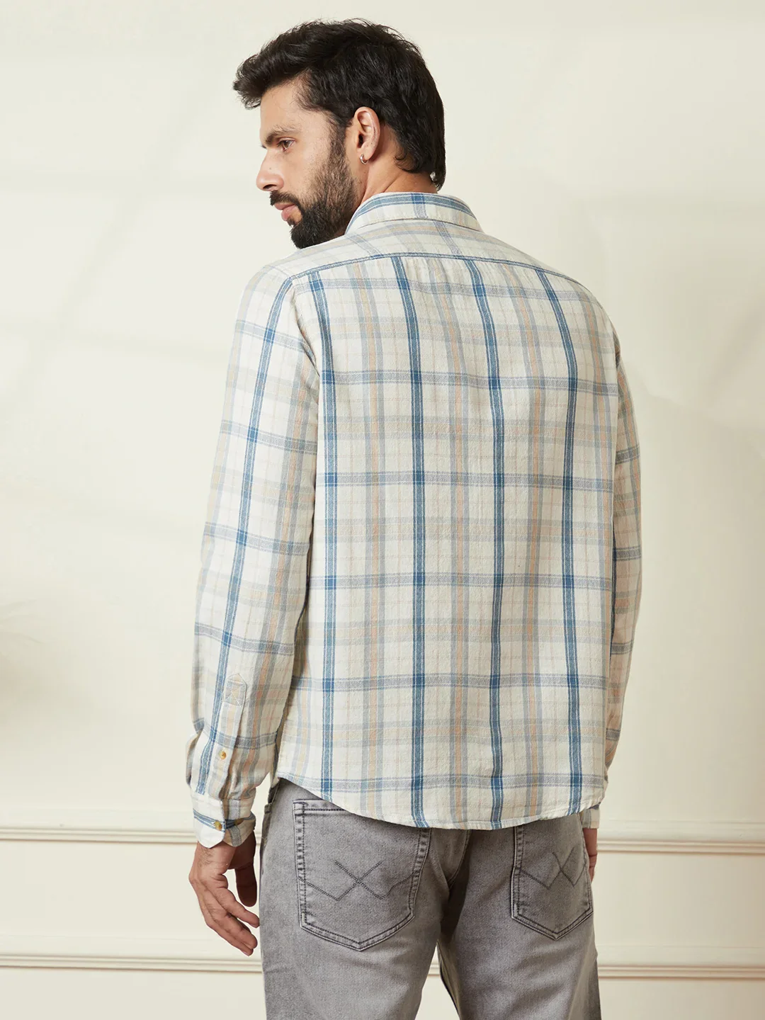 Checked Slim Fit Textured Shirt | Off White - Image 3