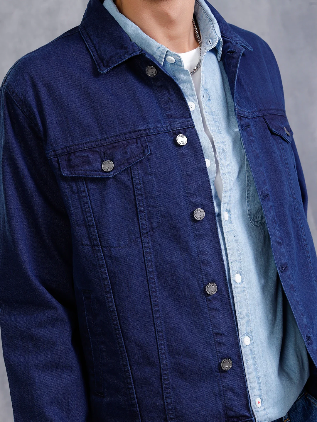 Classic Double Pocket Denim Jacket | Blue - Image 4
