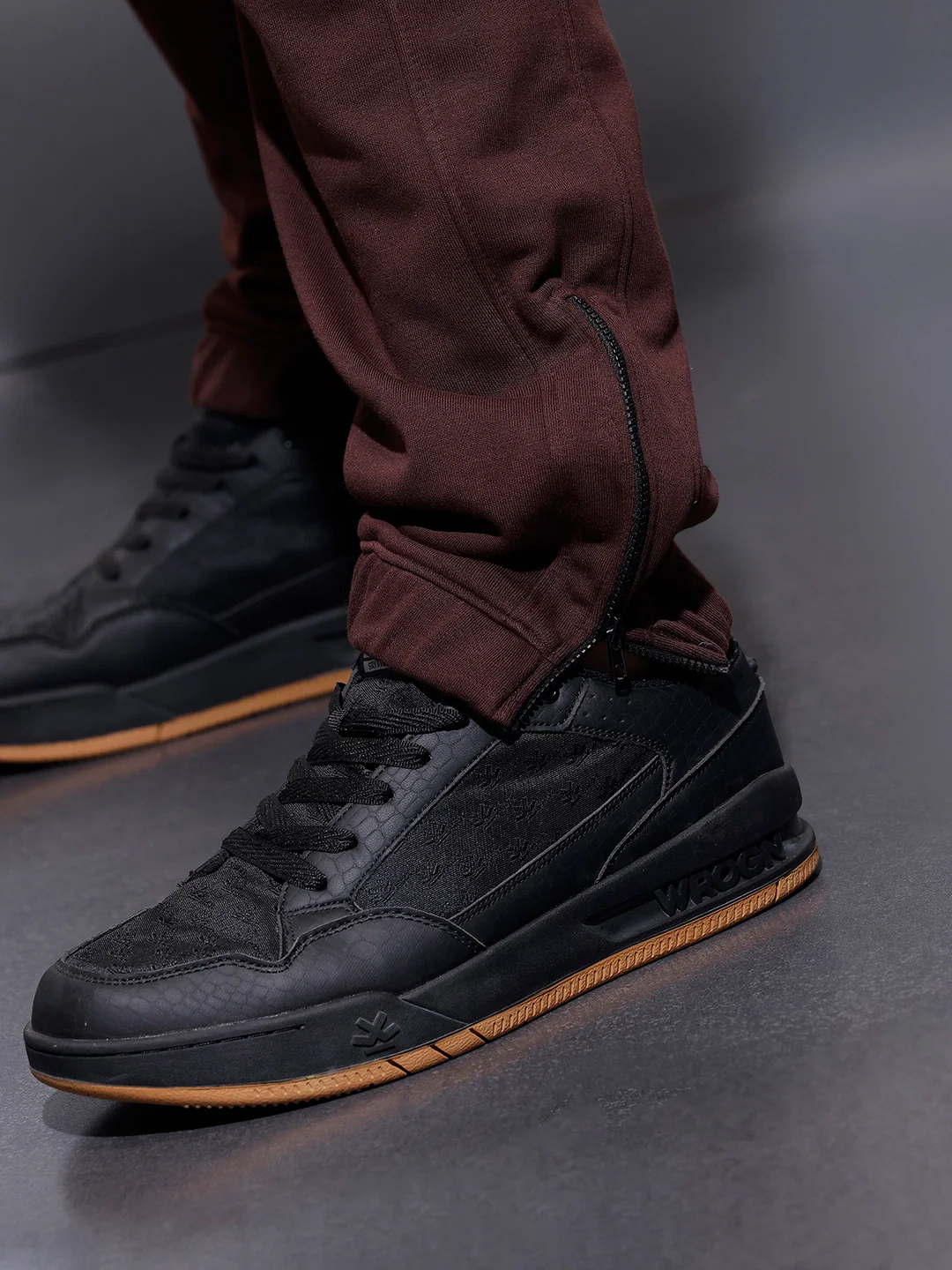 Classic Regular Fit Jogger   |  Brown - Image 5