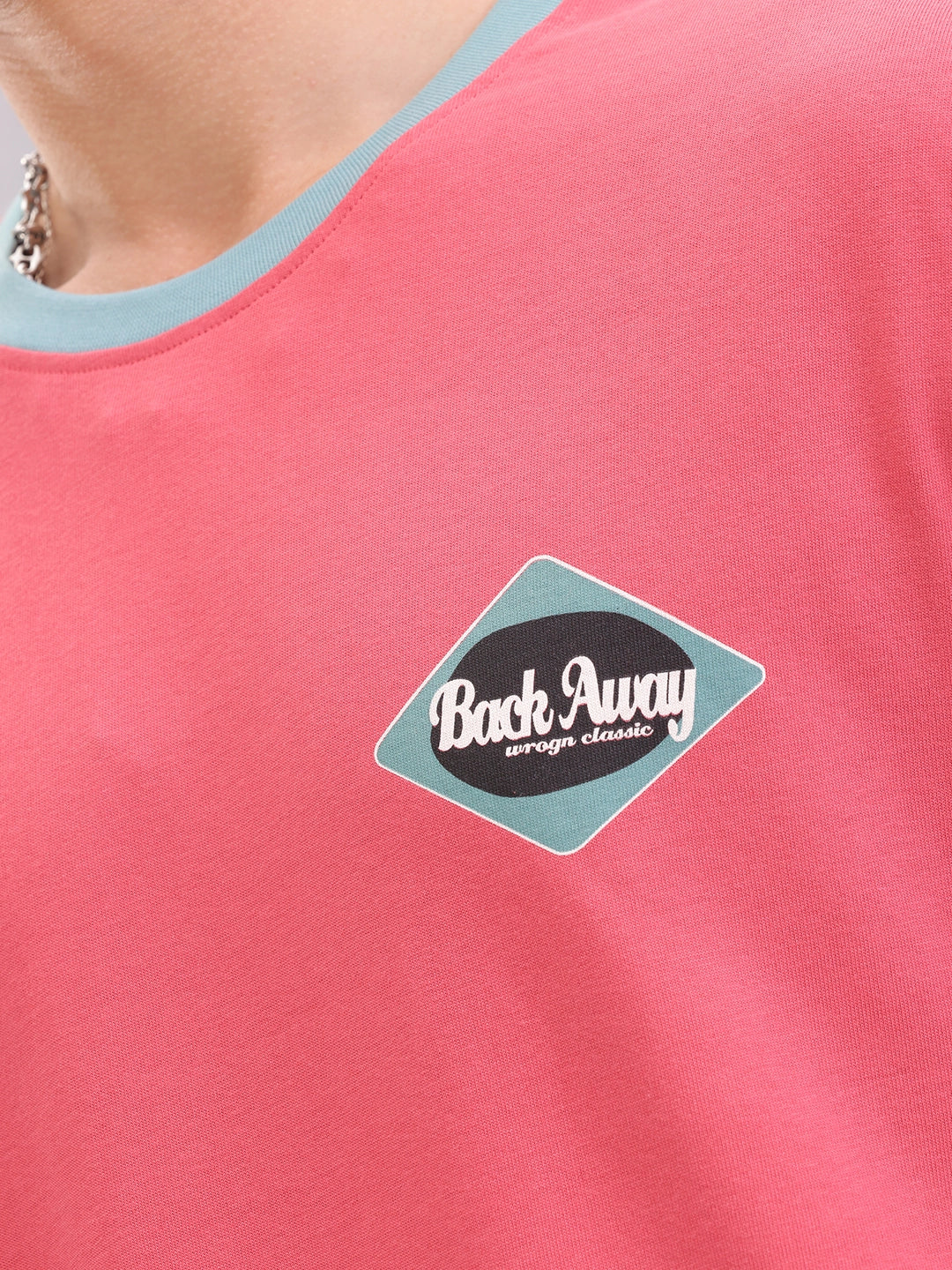 Contrast Neck Retro Graphic Printed Oversized Fit Tshirt | Red - Image 8