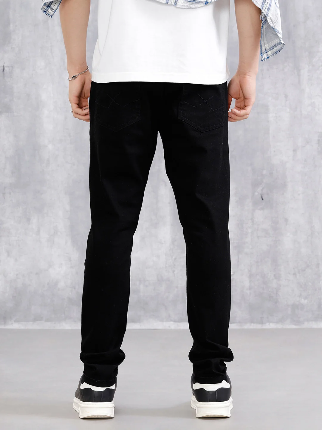 Cotton Blend Slim Tappered Jeans | Black - Image 3