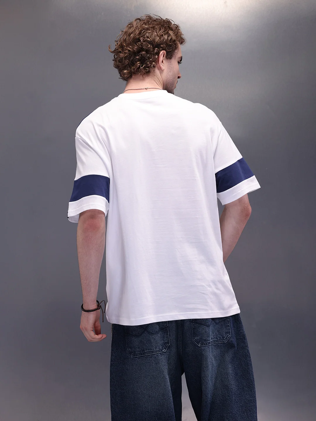 Cut & Sue Oversized T-Shirt  | Navy Blue - Image 3