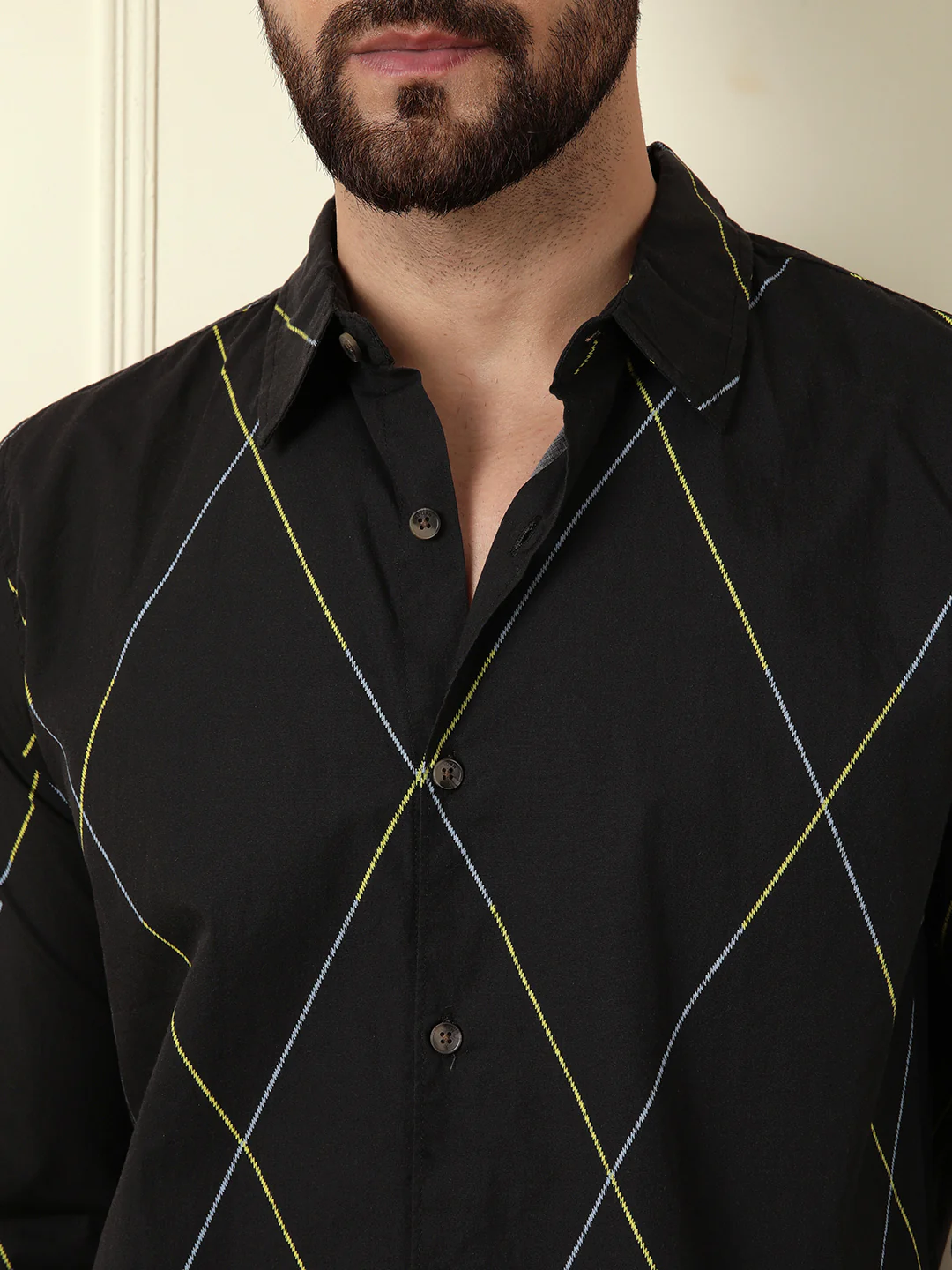 Diagonal Lines Black Shirt - Image 5