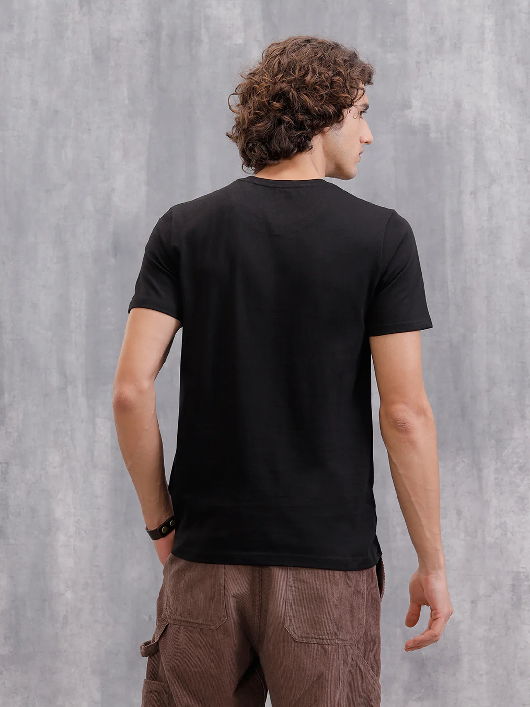 Distressed Yarn Look Brand Carrier Crew Neck In Slim Fit | Black - Image 3