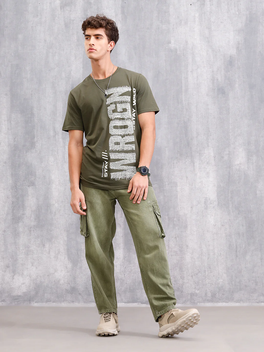 Distressed Yarn Look Brand Carrier Crew Neck In Slim Fit | Olive - Image 2