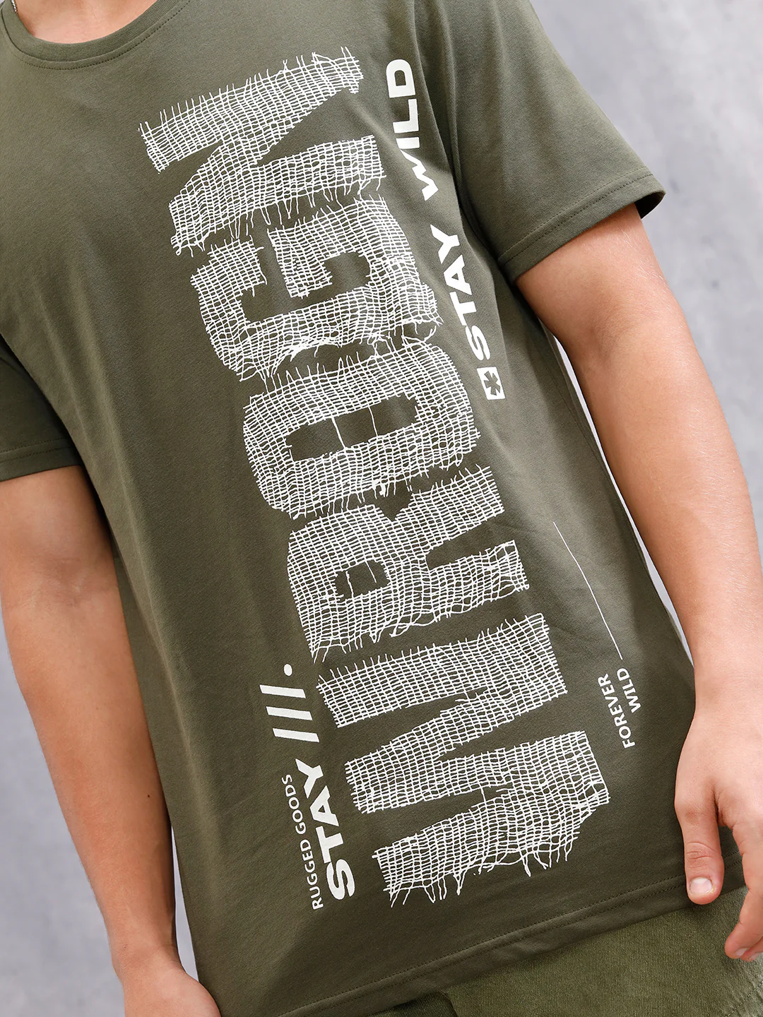 Distressed Yarn Look Brand Carrier Crew Neck In Slim Fit | Olive - Image 4