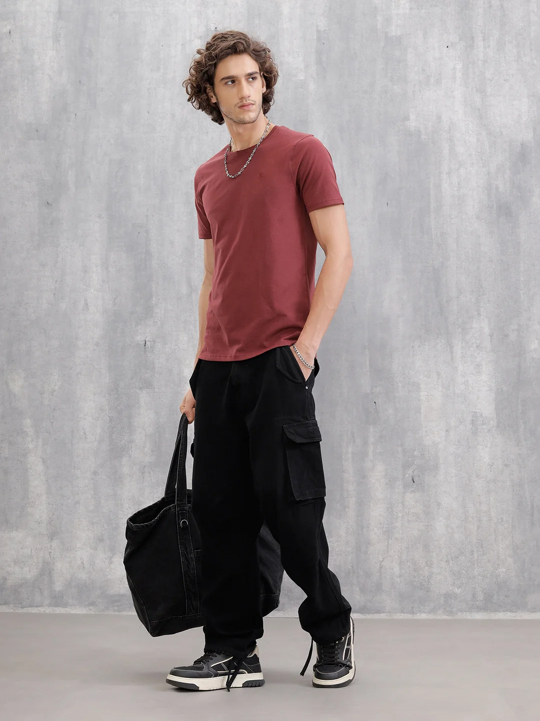 Dtm Embroidered Brand Logo Casual Crewneck T-shirt | Maroon - Image 2