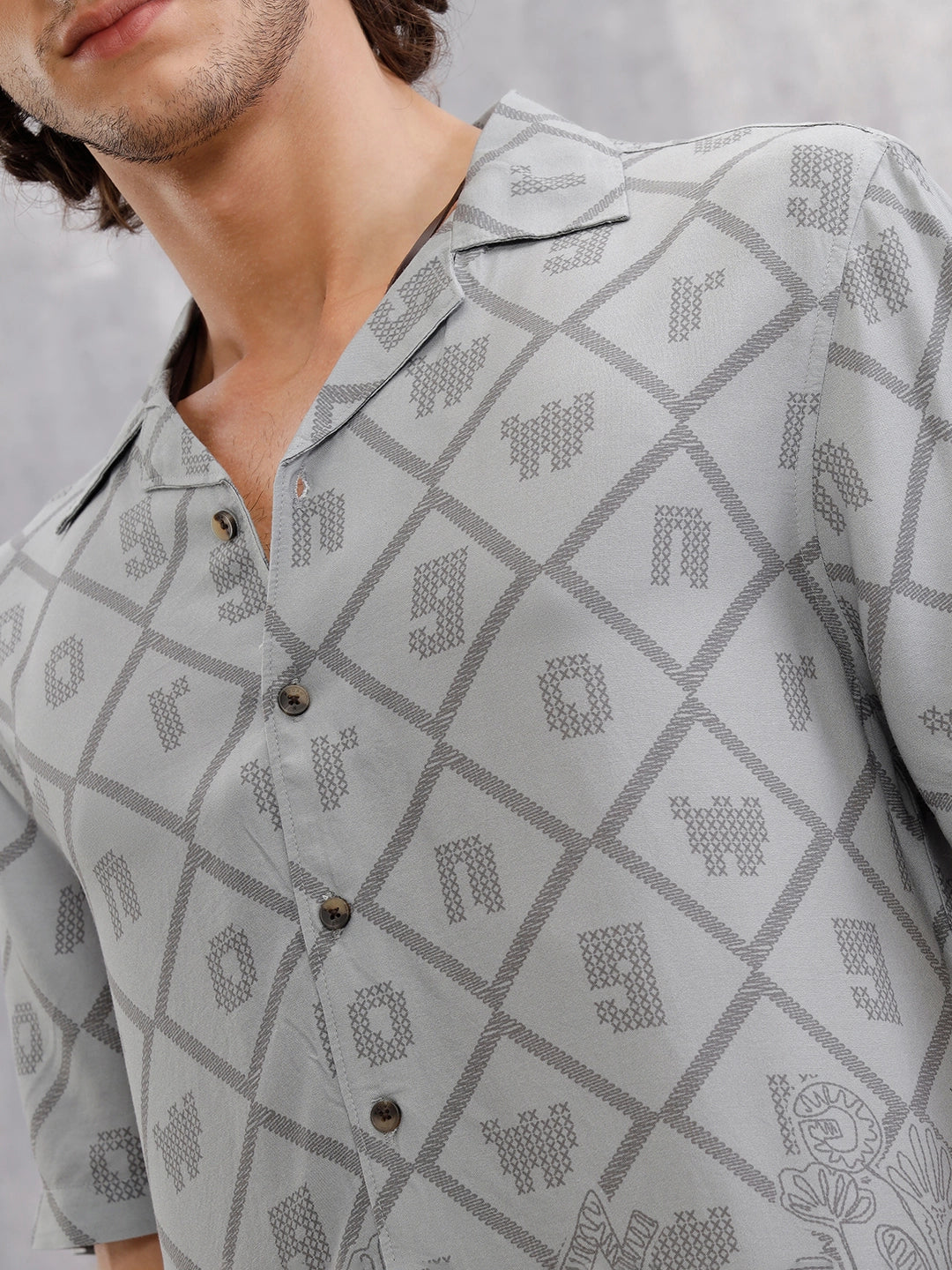 Fluid Placement Print Shirt In Resort Collar  |  Grey - Image 4