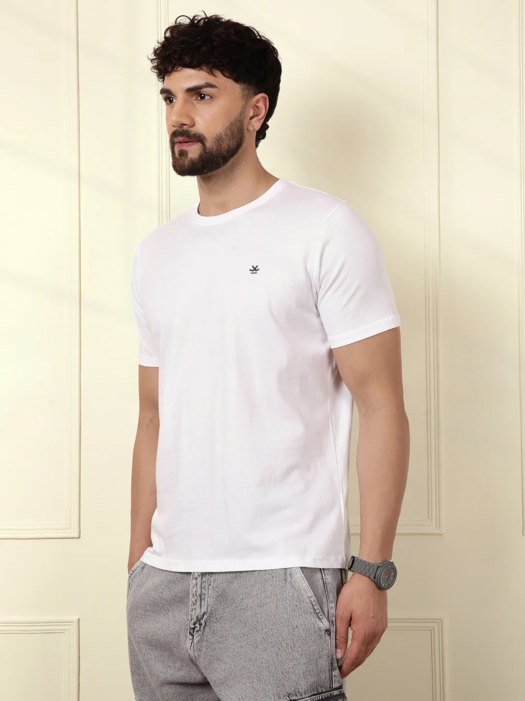 Fresh White Basic T-Shirt - Image 4