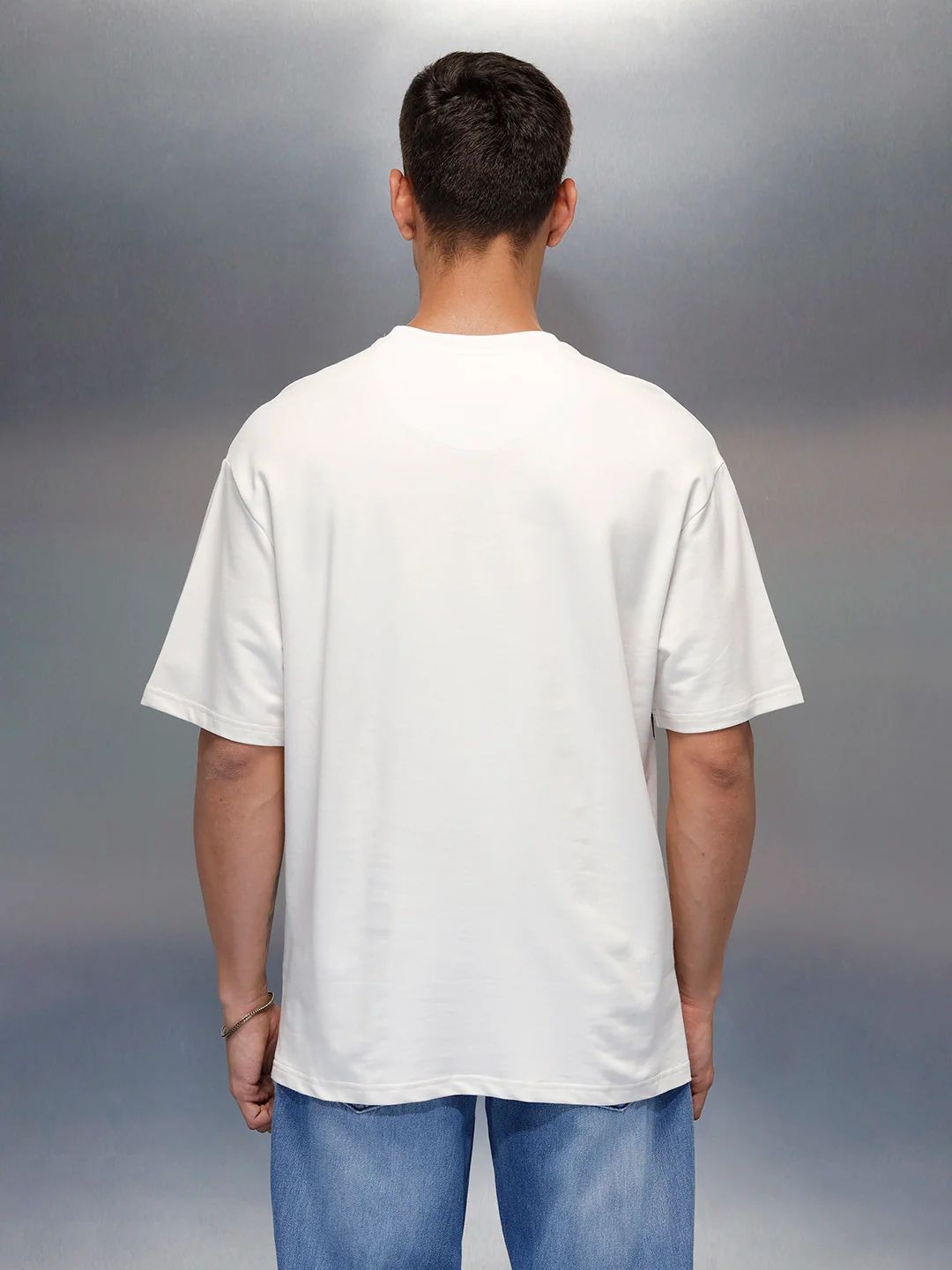 Grafitti inspired men's casual oversized fit t-shirt | White - Image 4