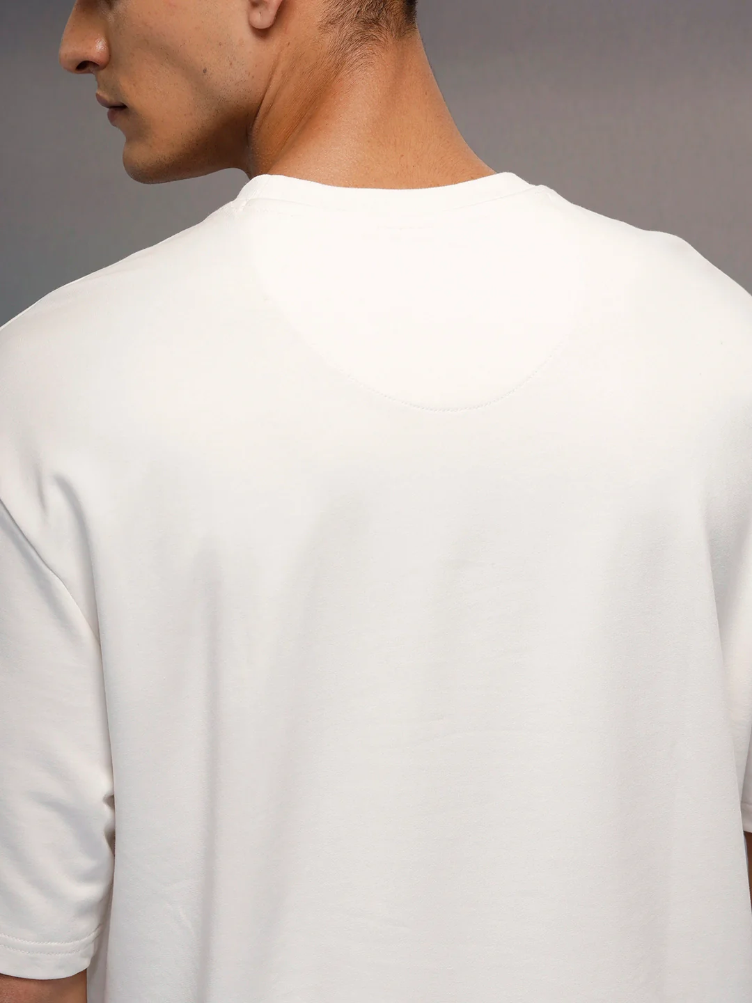 Grafitti inspired men's casual oversized fit t-shirt | White - Image 6