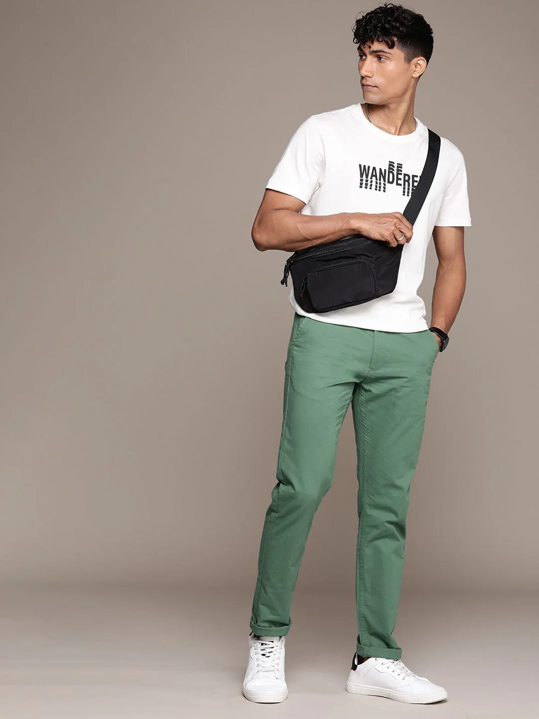 Green Solid Slim Fit Chinos Trousers - Image 4
