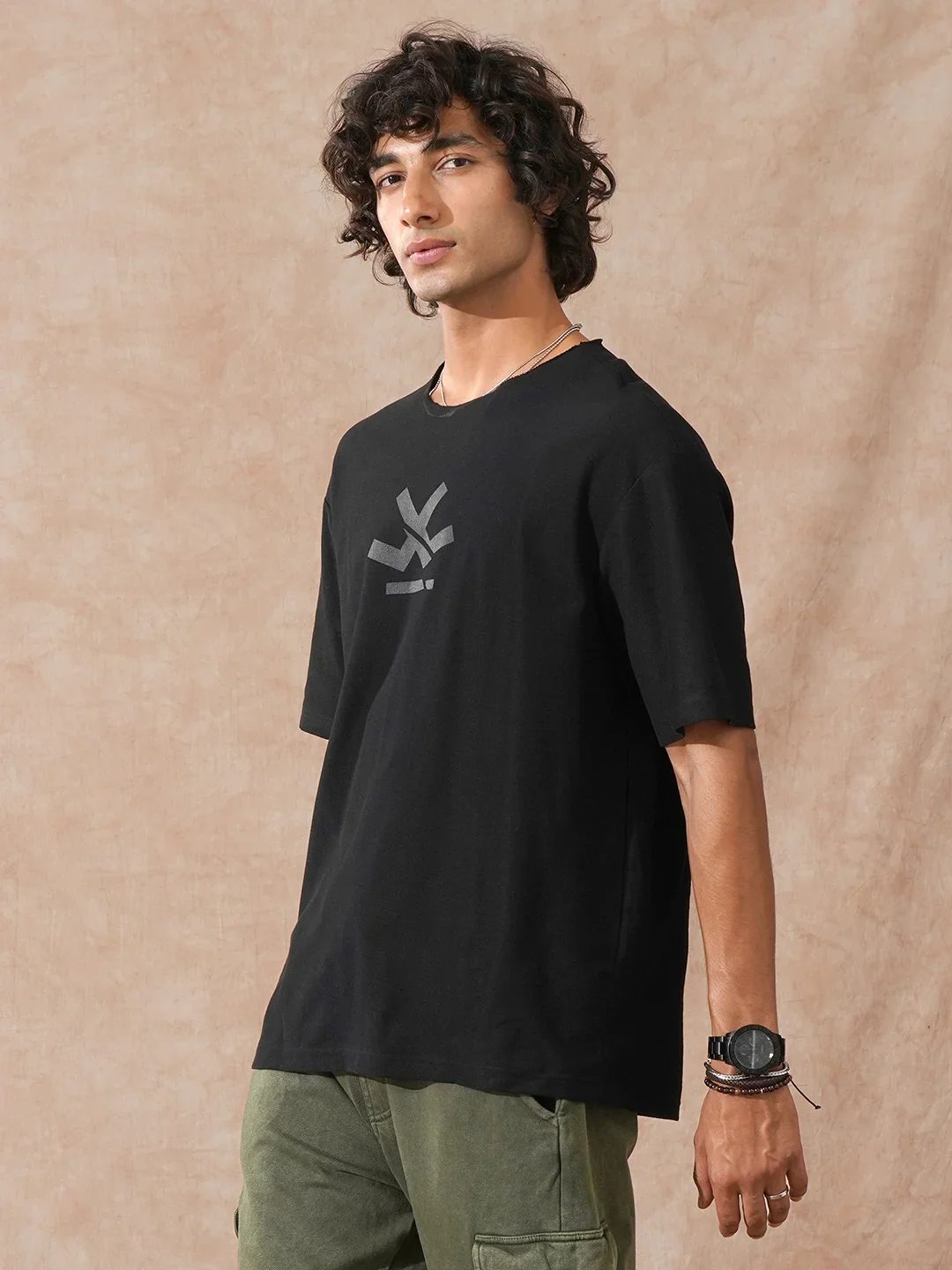 Heavy GSM Raw Edge Collar T-Shirt | Black - Image 4