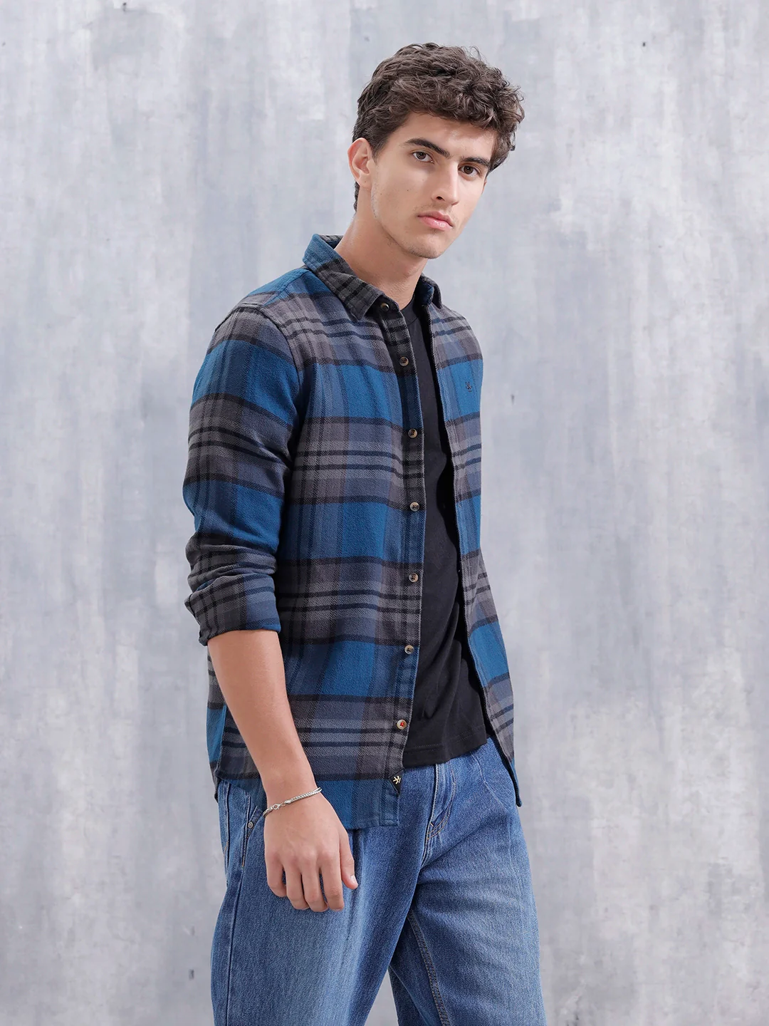Heavy Herringbone Slim Fit Shirt | Blue - Image 6