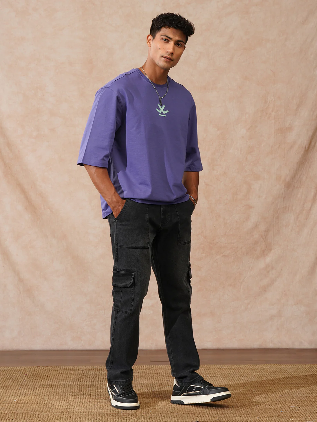 Light Fade Cargo Jeans | Black - Image 2