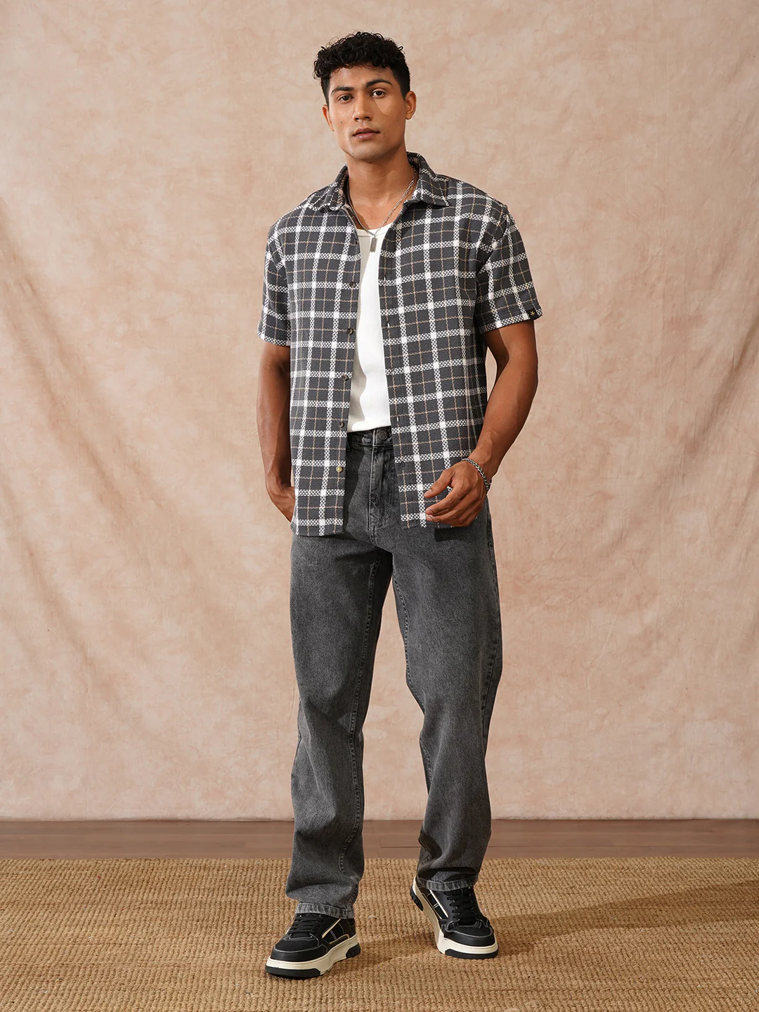 Light Fade Straight Fit Jeans | Black - Image 2