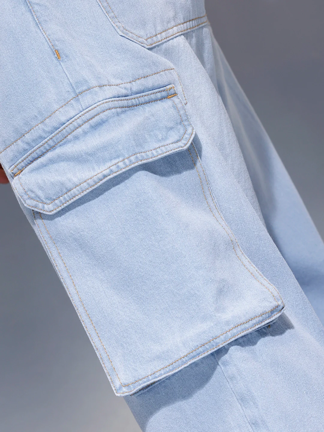 Light Washloose Fit Cargo Jeans | Blue - Image 5