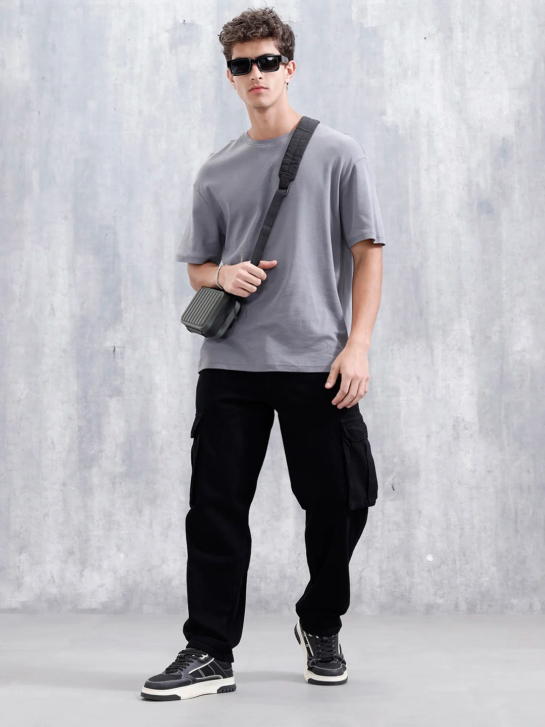 Loose Fit Workwear Trousers With Patch Pockets & Hammer Loop | Black - Image 2