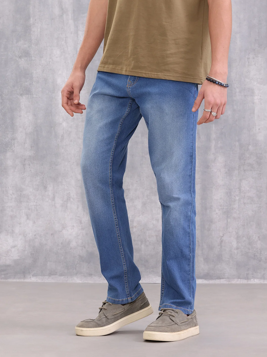 Low Fade Denim Jeans | Blue - Image 4