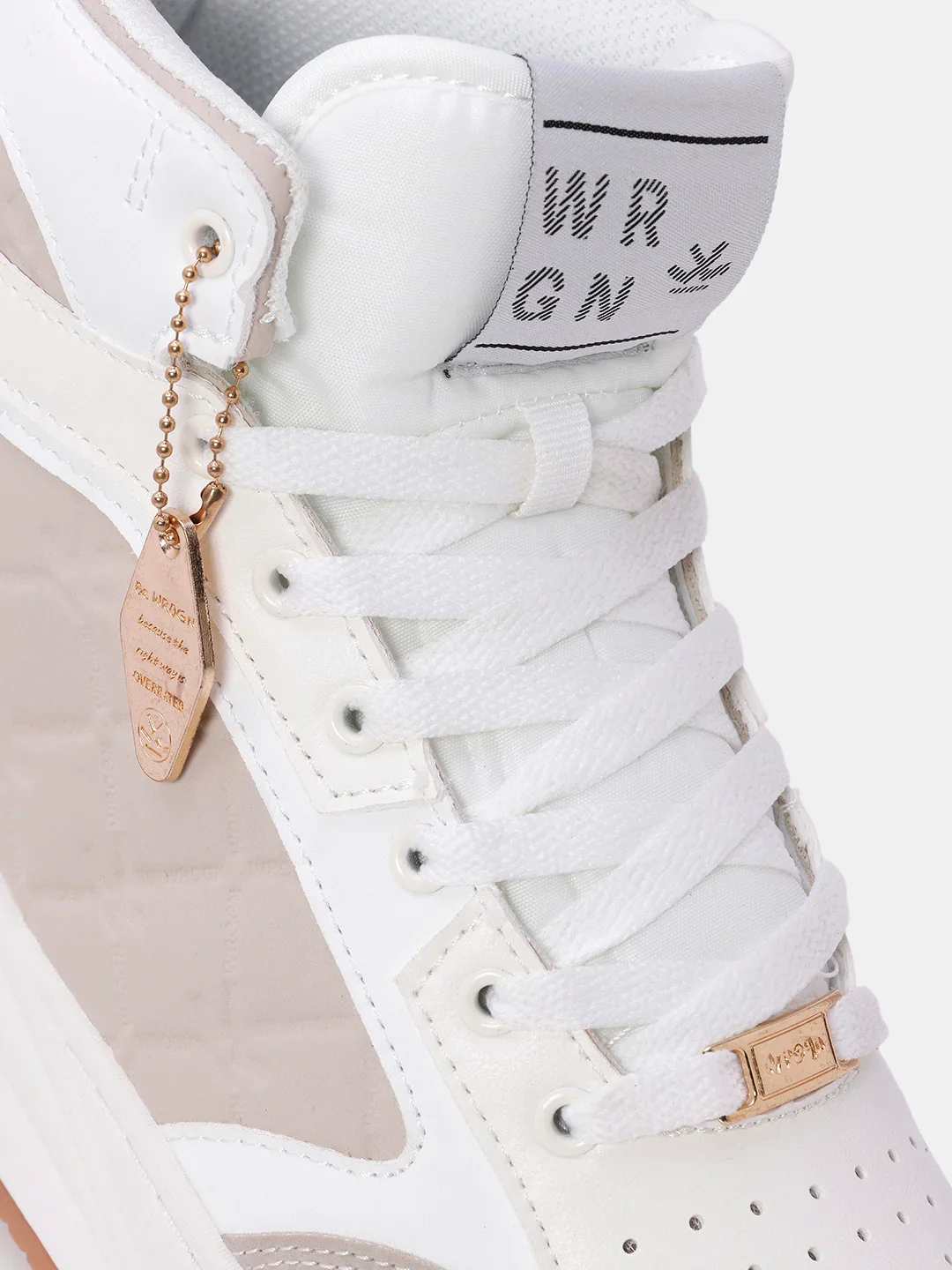 Sneakers | Manhattan Quietbay - Image 6