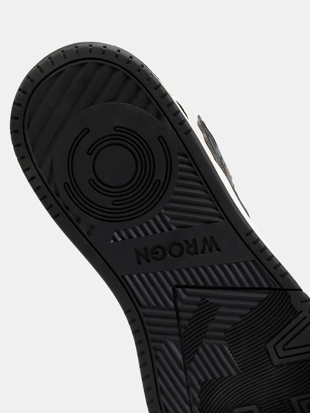 Sneakers | Manhattan Sketch - Image 11