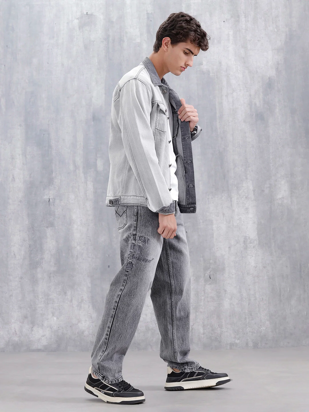 Men Casual Anti Fit Jeans With Embroidery  | Grey - Image 2