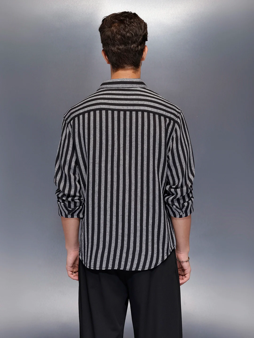Men’s casual striped pattern shirt with texture | Black - Image 3