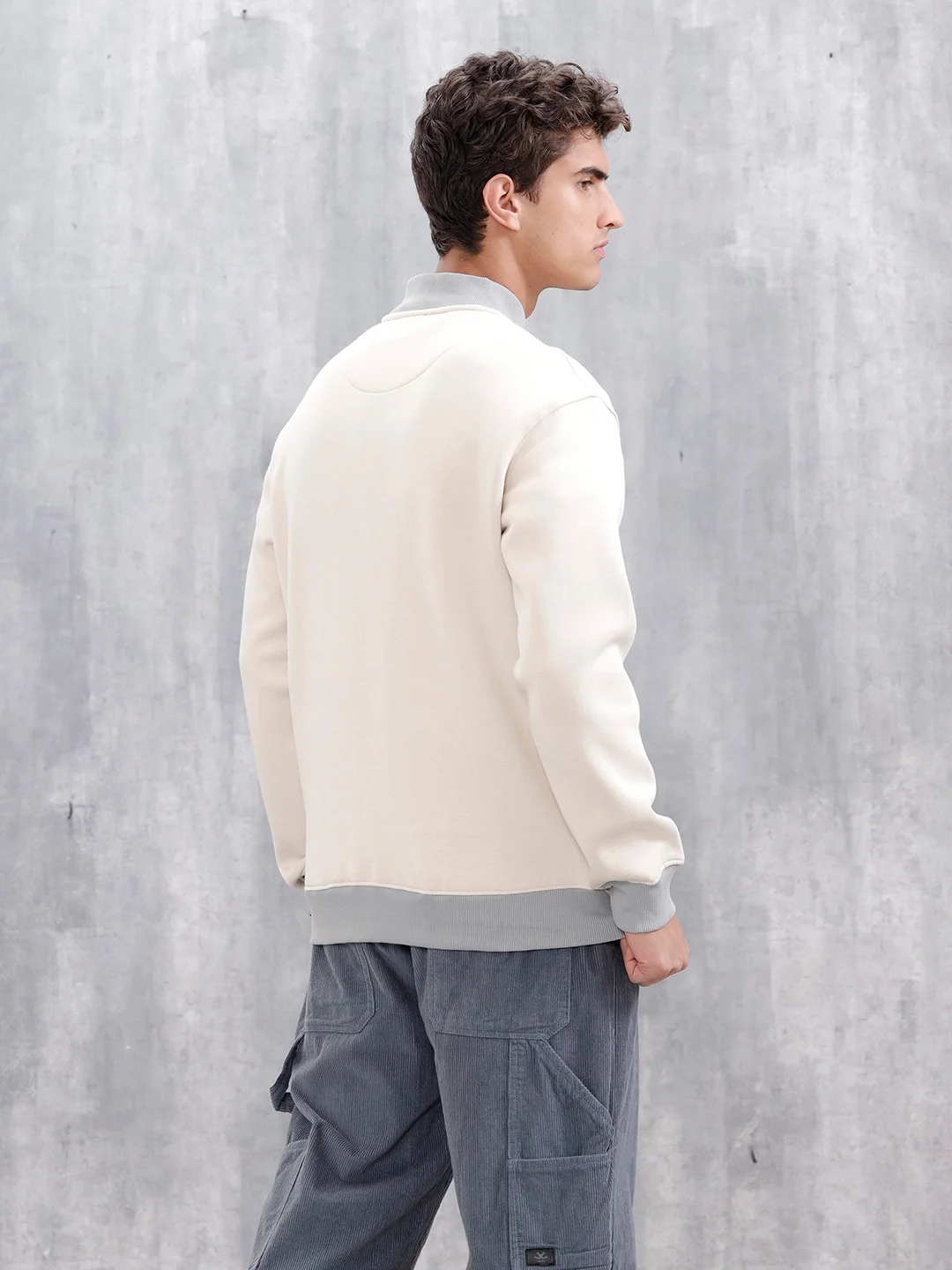 Men's Casual Zip-Up Jacket With Contrast Trim | Tapioca - Image 10