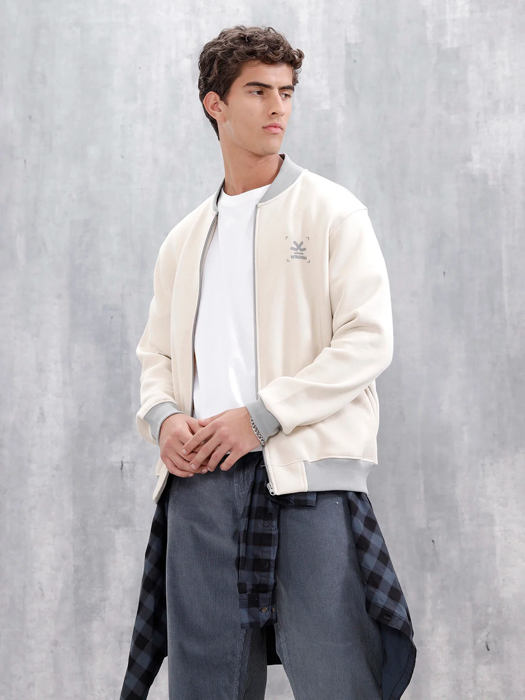 Men's Casual Zip-Up Jacket With Contrast Trim | Tapioca - Image 8