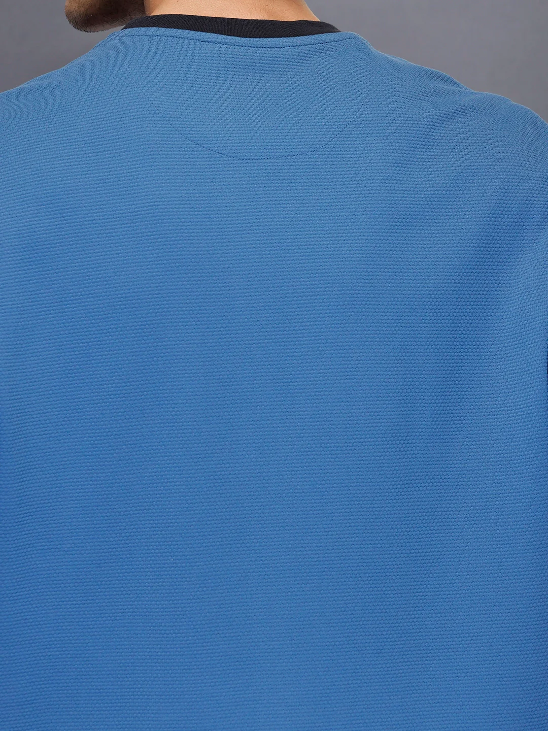 Men’s minimal oversized T-shirt with contrast neck | Blue - Image 5